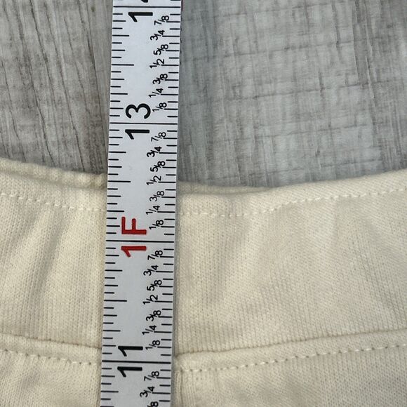 NWT Universal Thread Women's Cream Pocket Sweat Shorts Size Medium - Picture 16 of 16